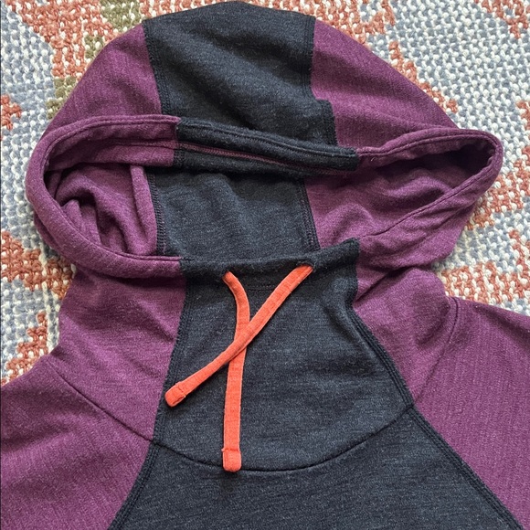 Smartwool Women’s Merino Wool Grey/Purple Pullover Hoodie Size XS - Picture 3 of 7